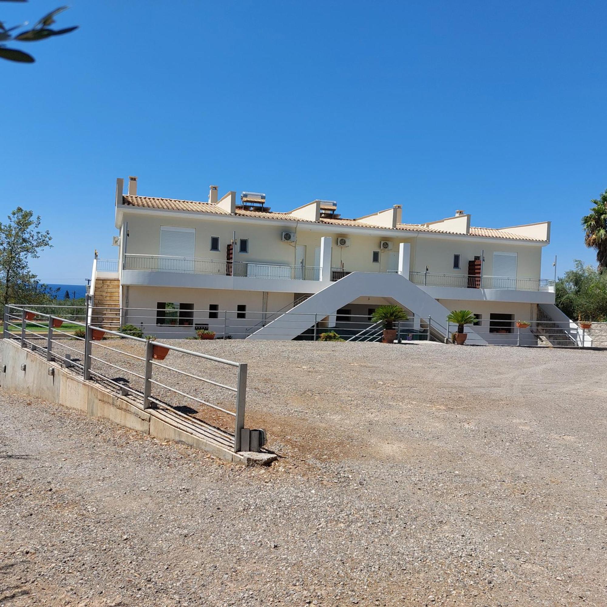 Elea Apartments Kalamata Exterior foto